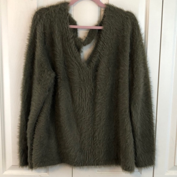Banana Republic Merino Wool Blend Fuzzy Olive Tie Back V Neck Sweater Size XL - Picture 2 of 8